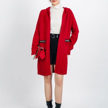 Long high-fashion wool coat with hood and pockets