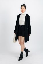 Long high-fashion wool coat with hood and pockets