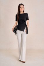 Peplum cotton t-shirt with crew neck, short sleeves and side flap