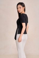 Peplum cotton t-shirt with crew neck, short sleeves and side flap