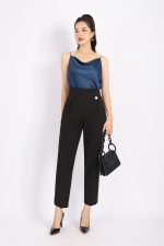 Silk two-piece shirt with loose-fitting collar and style