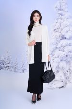 Slim wool coat with long sleeves and fashionable side slits