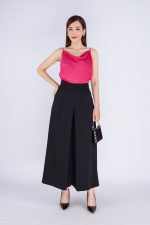 Straight silk two-piece shirt with scoop neck styling