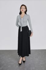 Wool knitted T-shirt with a V-neck cut and a flap to create a fashionable bustier style