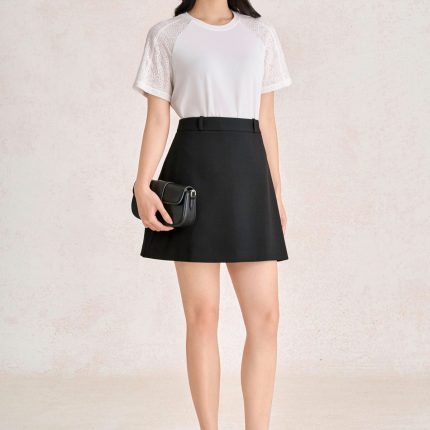 Wool knitted T-shirt with round neck, short sleeves and fashionable mesh lace